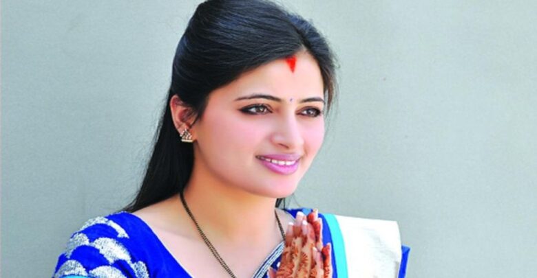 amravati-mp-navneet-rana-s-caste-certificate-invalid-mumbai-high-court-decision
