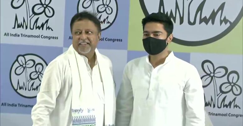 bjp-national-vice-president-mukul-roy-and-his-son-subhranshu-roy-join-tmc-in-the-presence-of-west-bengal-cm-mamata-banerjee