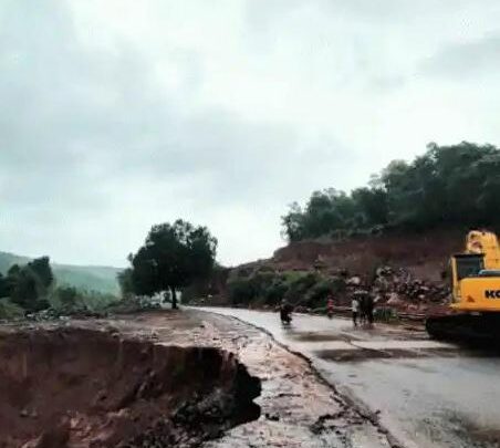 Mumbai-Goa highway is becoming dangerous due to poor work
