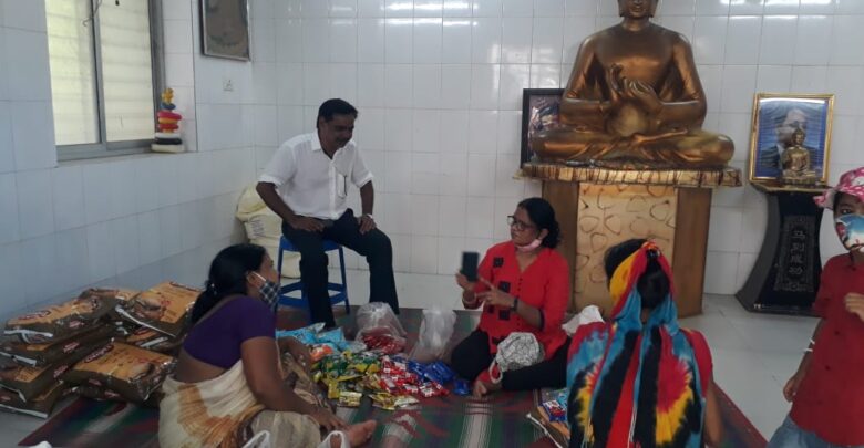 Public Service Gaikwad family gives a helping hand to the needy