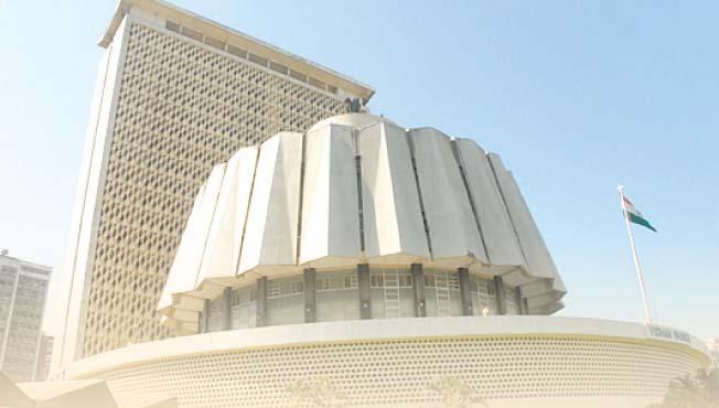 Morcha to hit the Vidhan Bhavan in support of the refinery