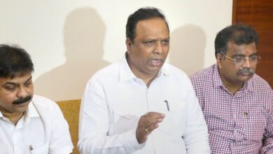 भाजपाला मोठा धक्का; १२ आमदारांच्या निलंबनास स्थगिती देण्यास सर्वोच्च न्यायालयाचा नकार !