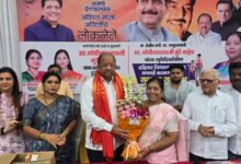 शुक्ला कंपाऊंड रहिवाशांना न्याय; माजी खासदार गोपाळ शेट्टी यांचा सत्कार